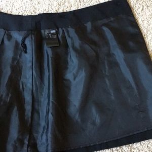 Uniqlo Skirts - Uniqlo Wrap pleated Skirt Black XS Uniqlo Skirts - Uniqlo Wrap pleated Skirt Black XS